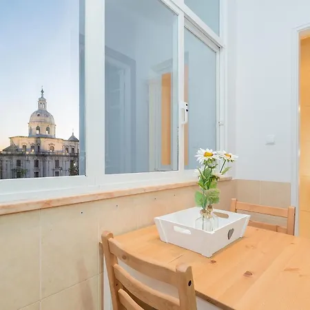 Апартаменты Stunning Bridge View From Open Plan Flat *